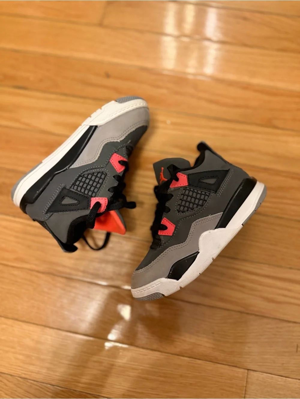 Jordan Kids' infrared Low-Top Sneakers